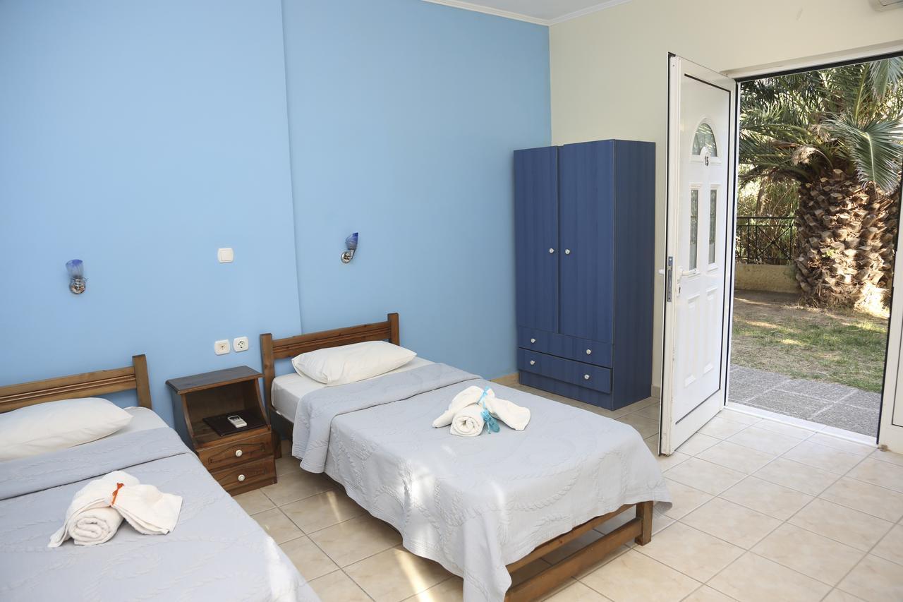 Coral Hotel Plomari Esterno foto